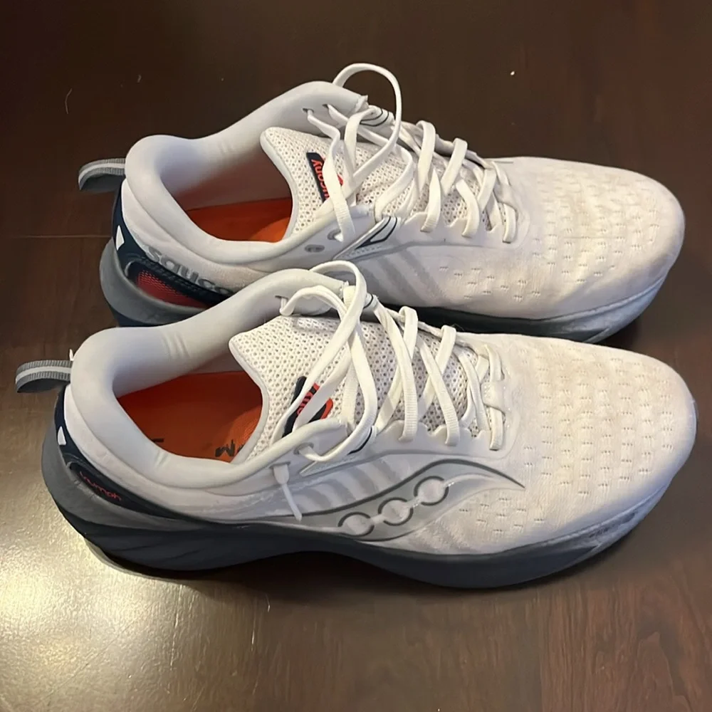 Saucony Triumph Men’s running shoes